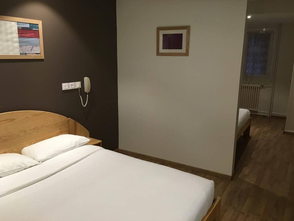 Hotel Saint Jean Bourges Szoba fotó